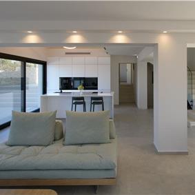 4 bedroom villa with pool & sea views, Acharavi, sleeps 8